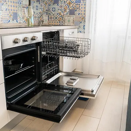 Danyshome Giove Davanti Al Mare Apartment Terracina