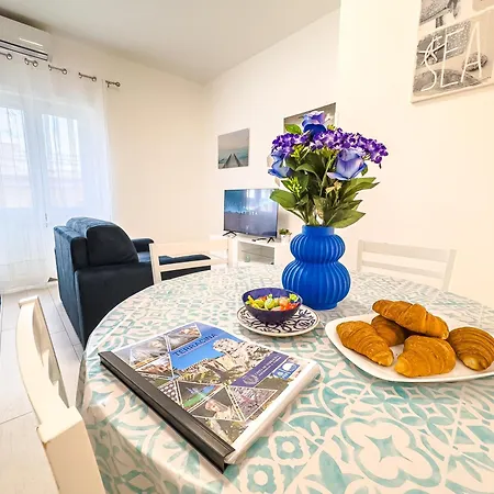 Danyshome Giove Davanti Al Mare Apartment Terracina
